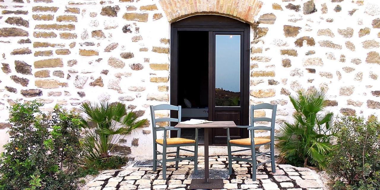 Borgo Delle Pietre Hotel Порто Емпедокле Екстериор снимка
